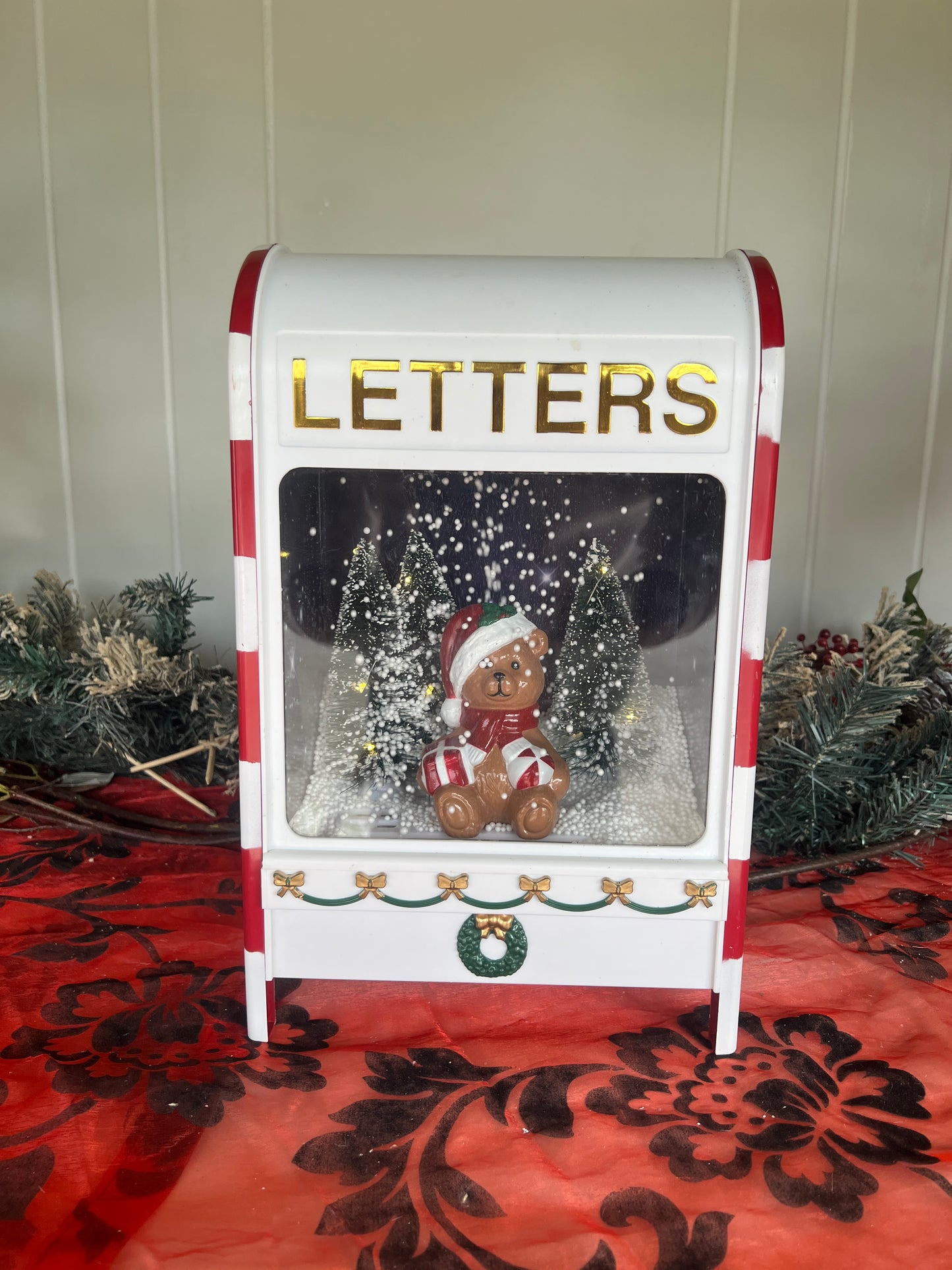 X-Mas White Letters Box