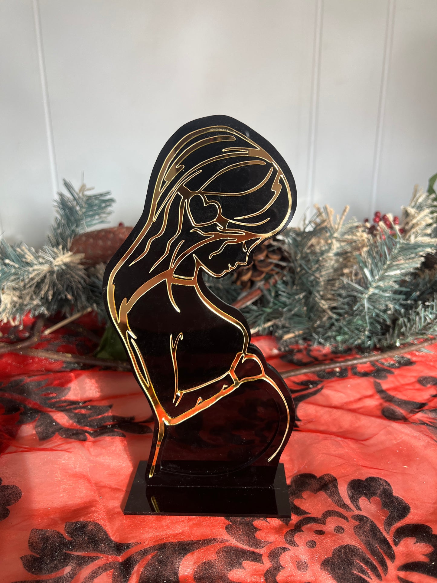 Mom-To-Be Decorative Stand