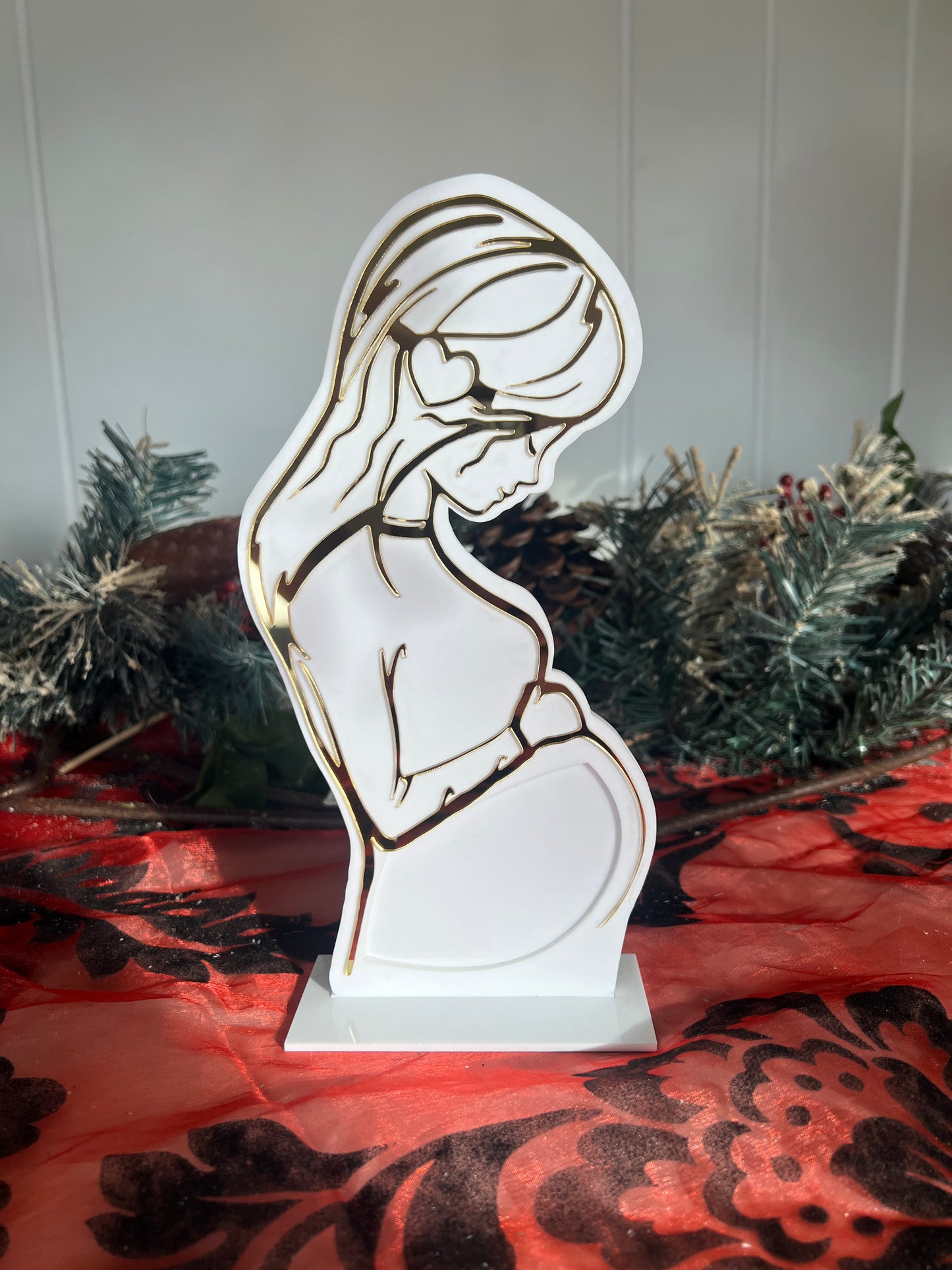 Mom-To-Be Decorative Stand