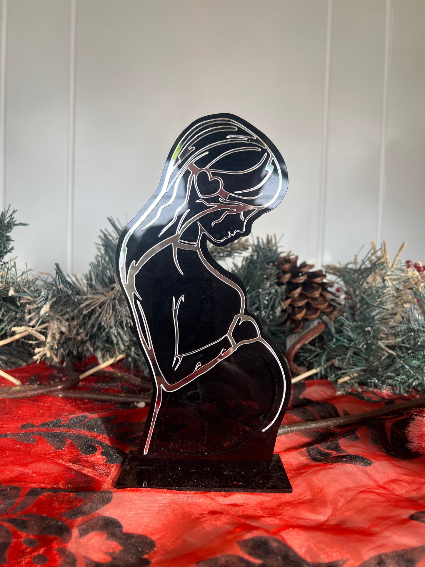 Mom-To-Be Decorative Stand